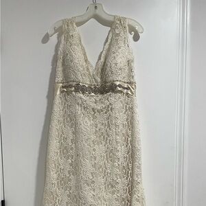 David's Bridal Ivory Champagne Lace A-Line Wedding Dress Beaded Sash Size 12